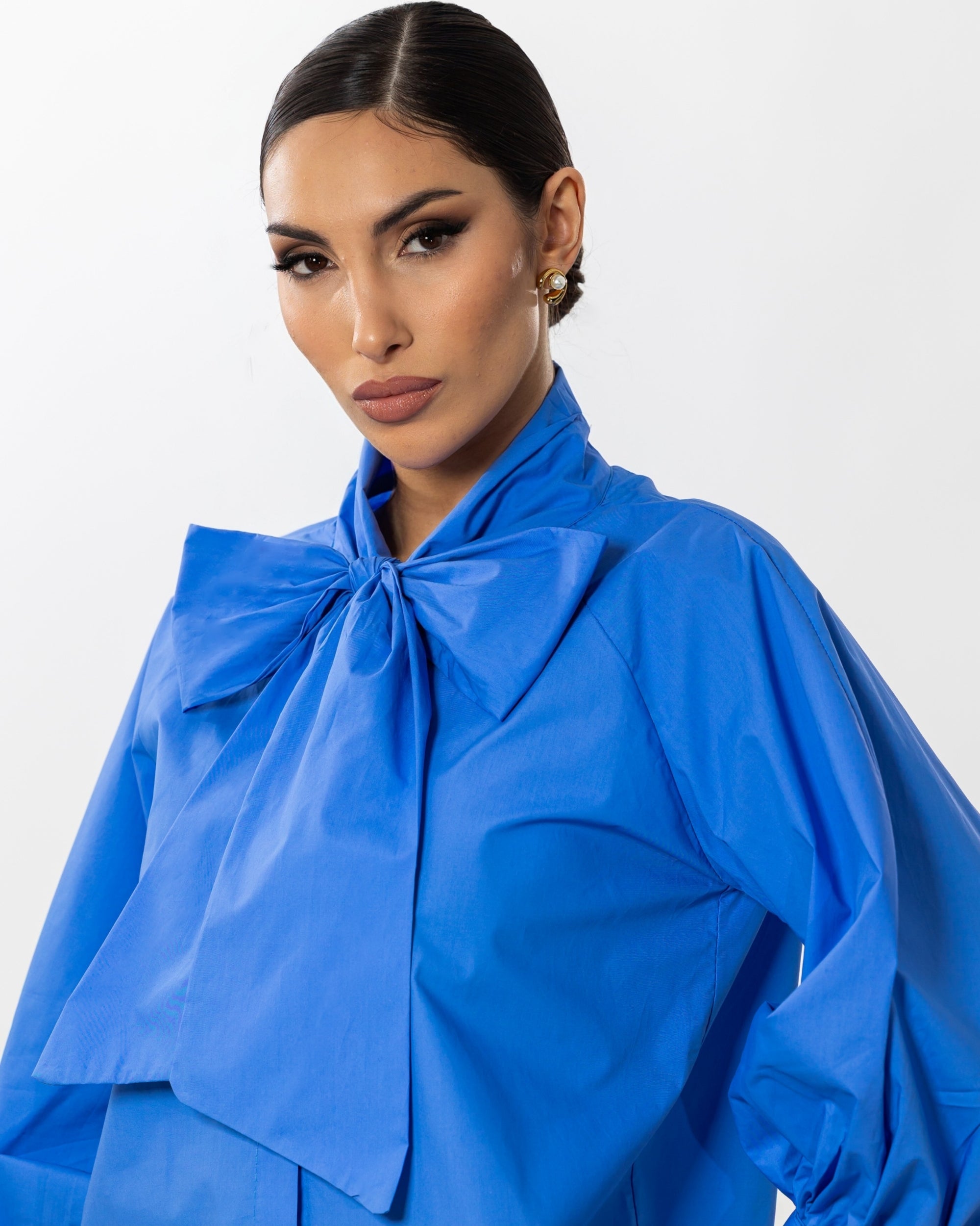 CAMICIA CON FIOCCO