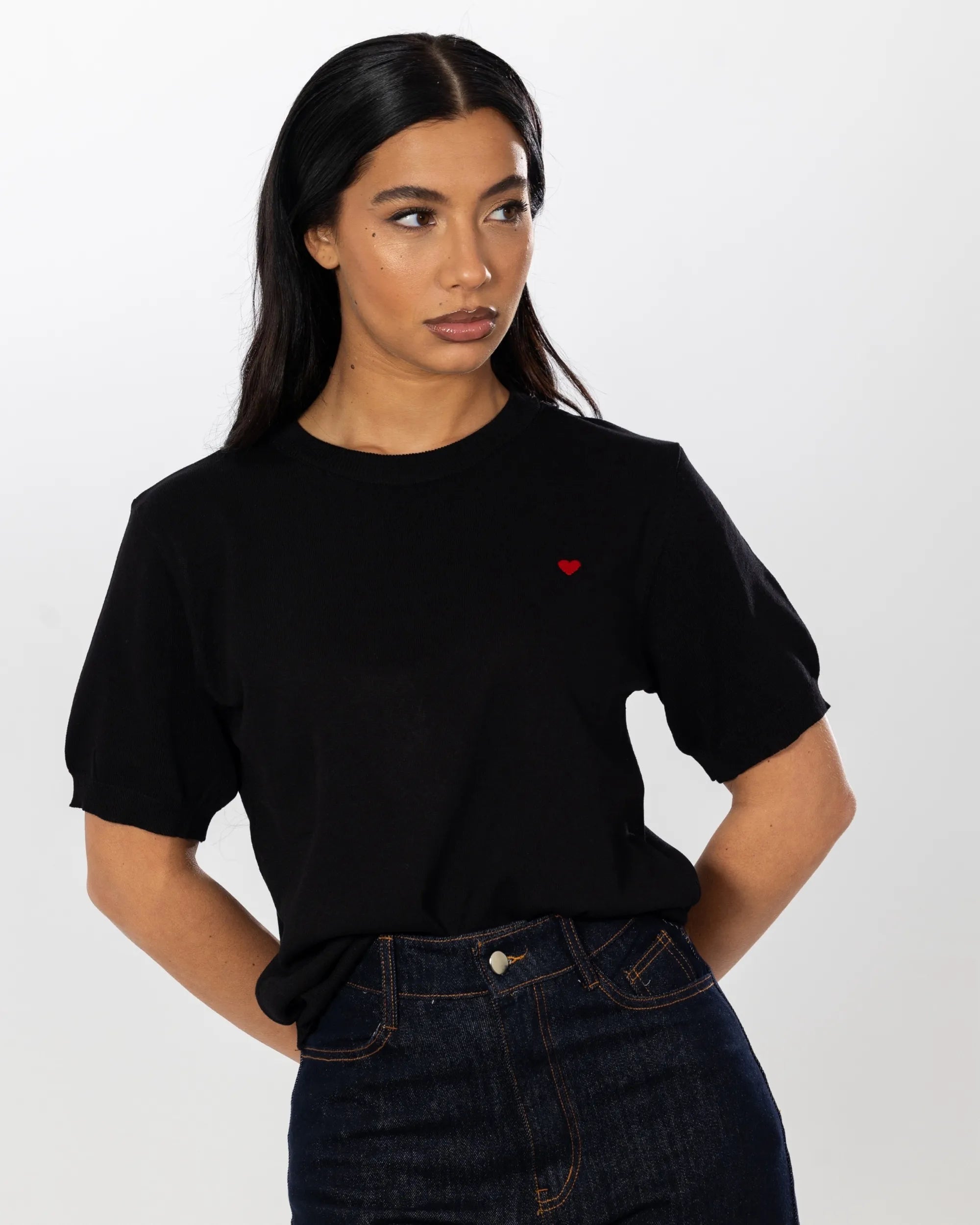 T-SHIRT SOTTILE CON CUORICINO