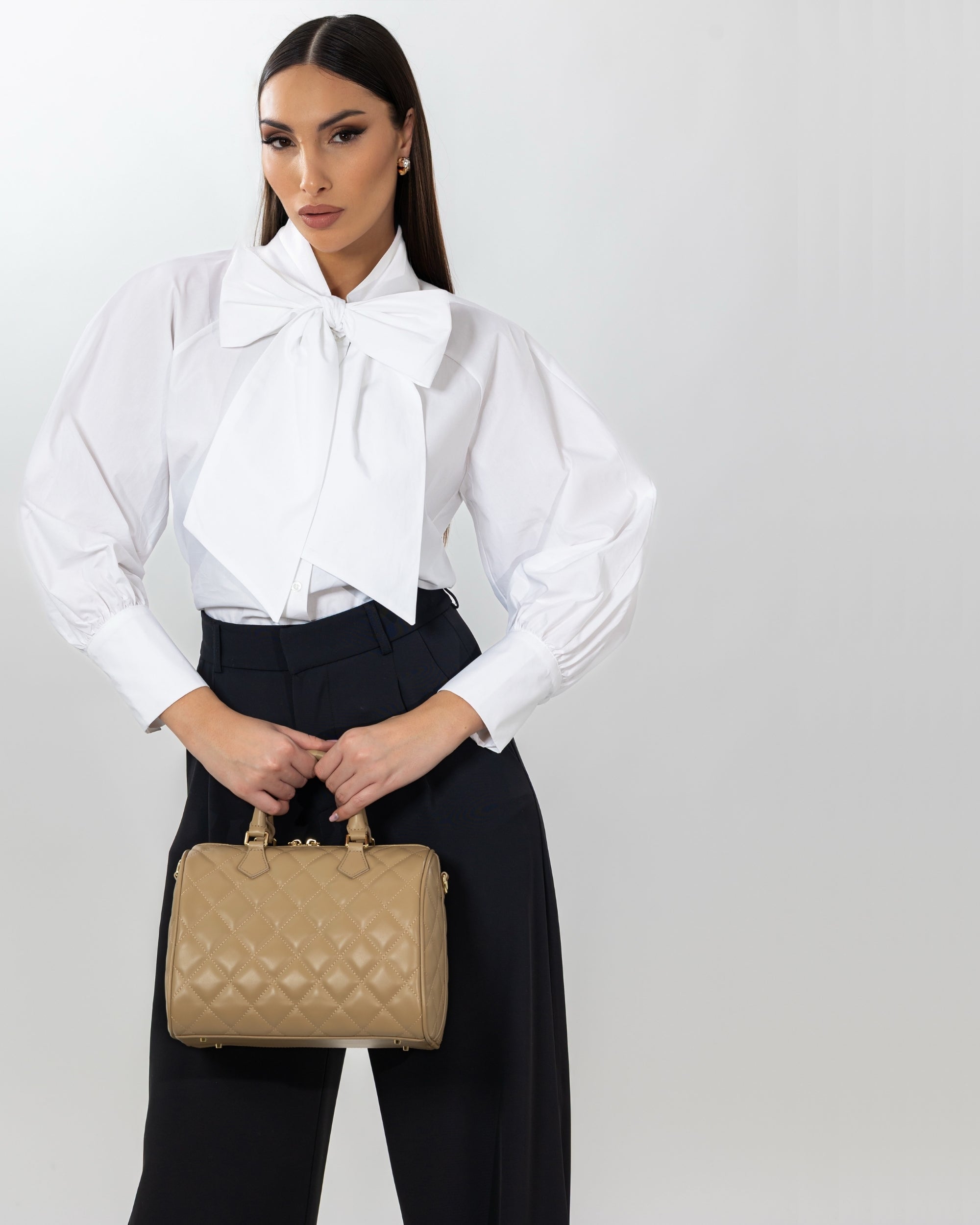 CAMICIA CON FIOCCO