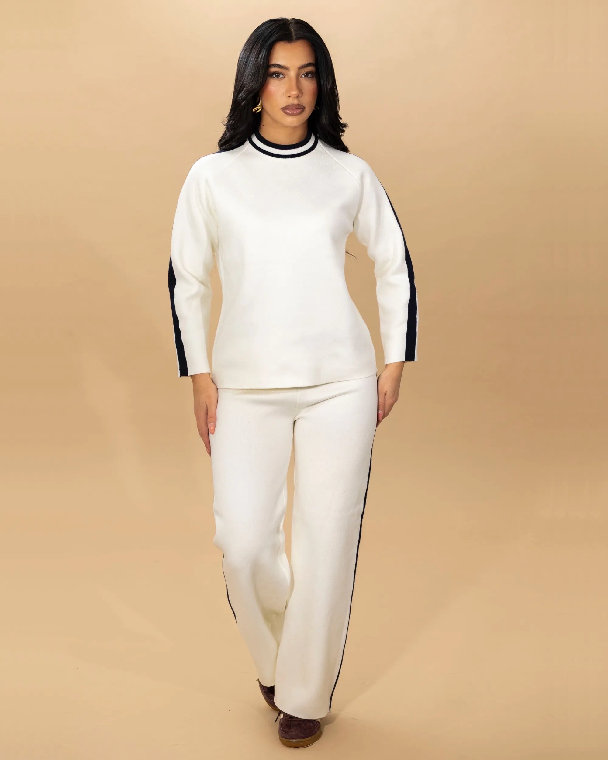 COMPLETO IN MAGLIA ELEGANTE