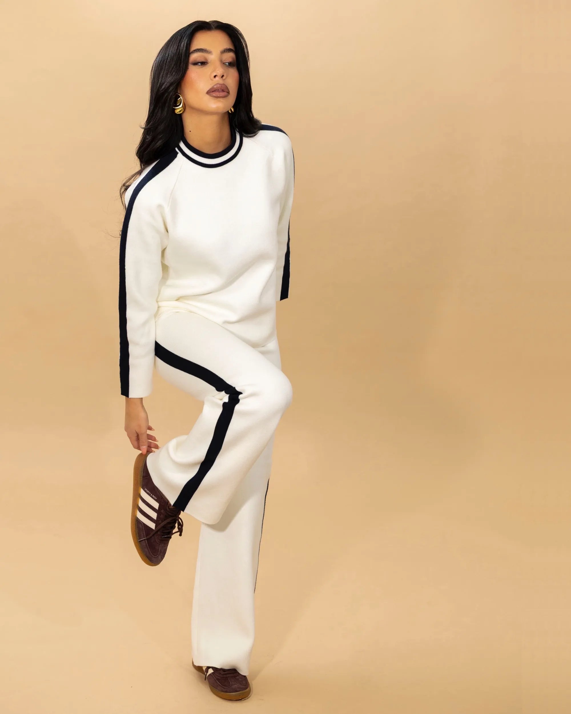 COMPLETO IN MAGLIA ELEGANTE