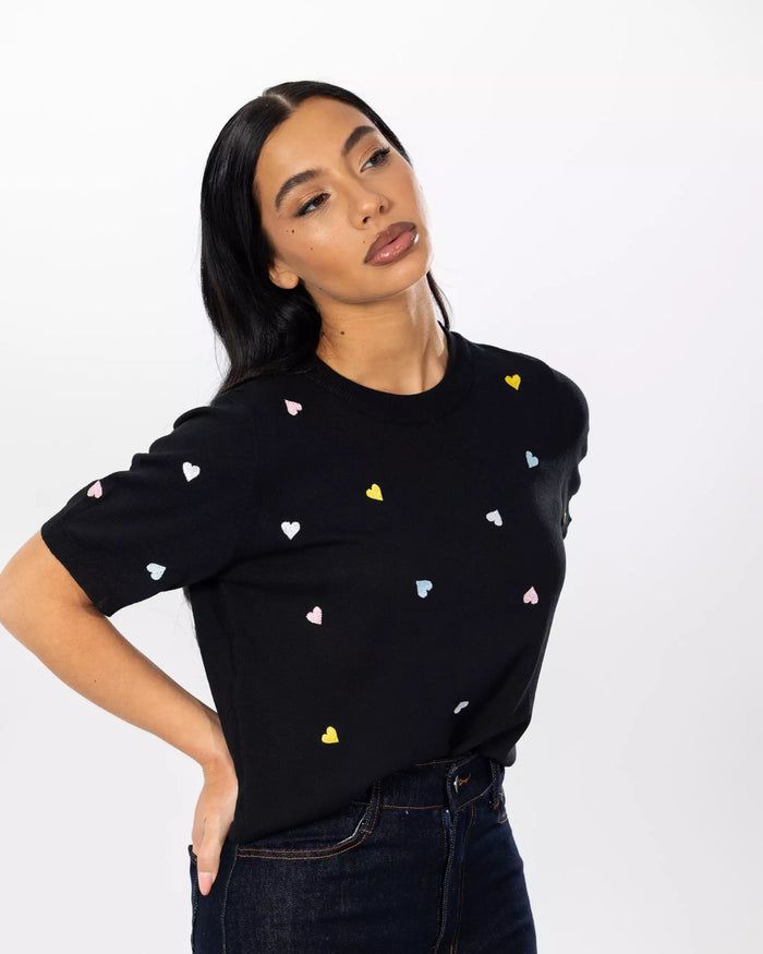 T-SHIRT SOTTILE CON CUORICINI