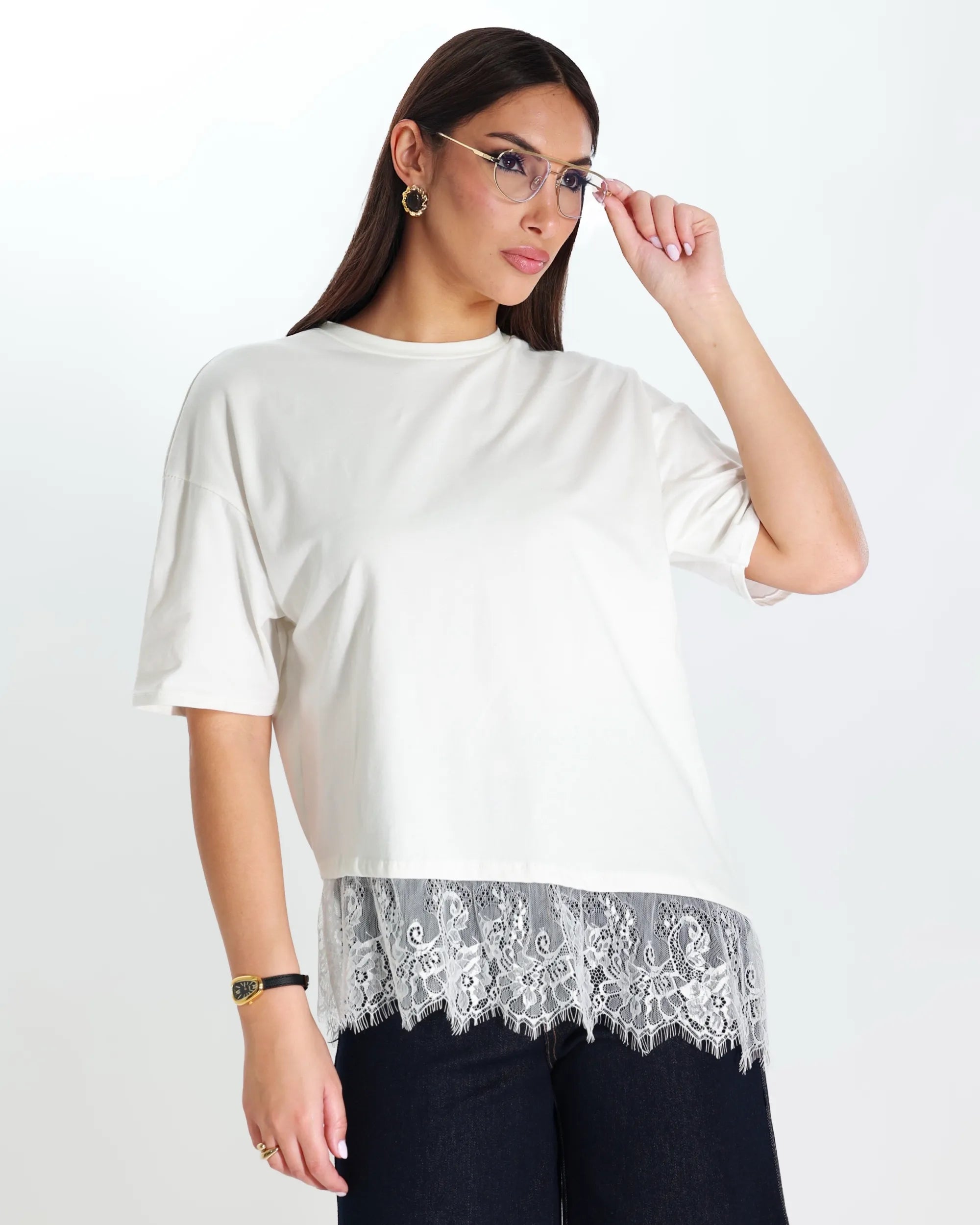 ISABEL- T-SHIRT CON PIZZO ASIMMETRICA