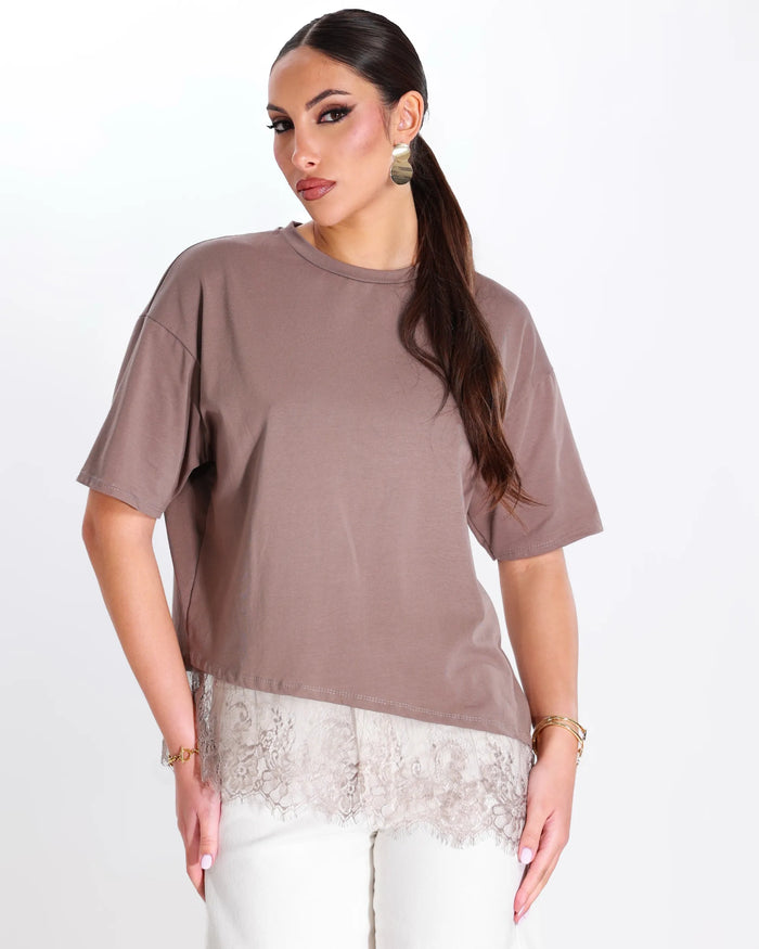 ISABEL- T-SHIRT CON PIZZO ASIMMETRICA
