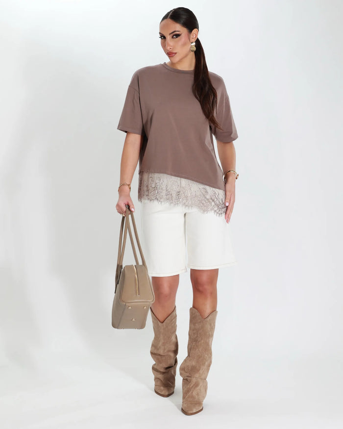 ISABEL- T-SHIRT CON PIZZO ASIMMETRICA