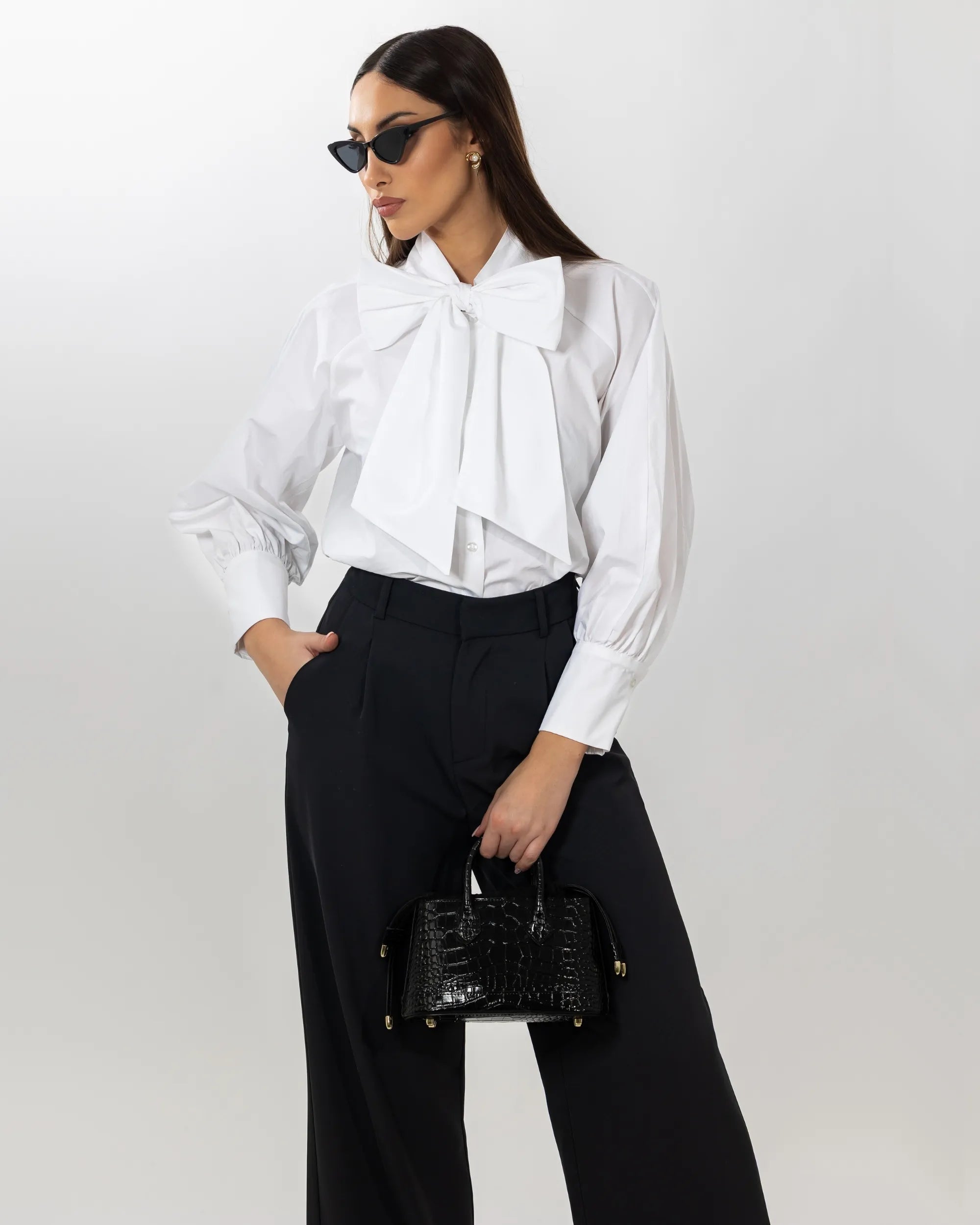 CAMICIA CON FIOCCO